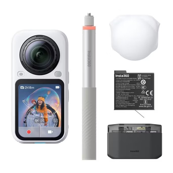 Insta360(インスタ360) Insta360 X6 エッセンシャルバンドル アークティックホワイト CINSABXA-X604